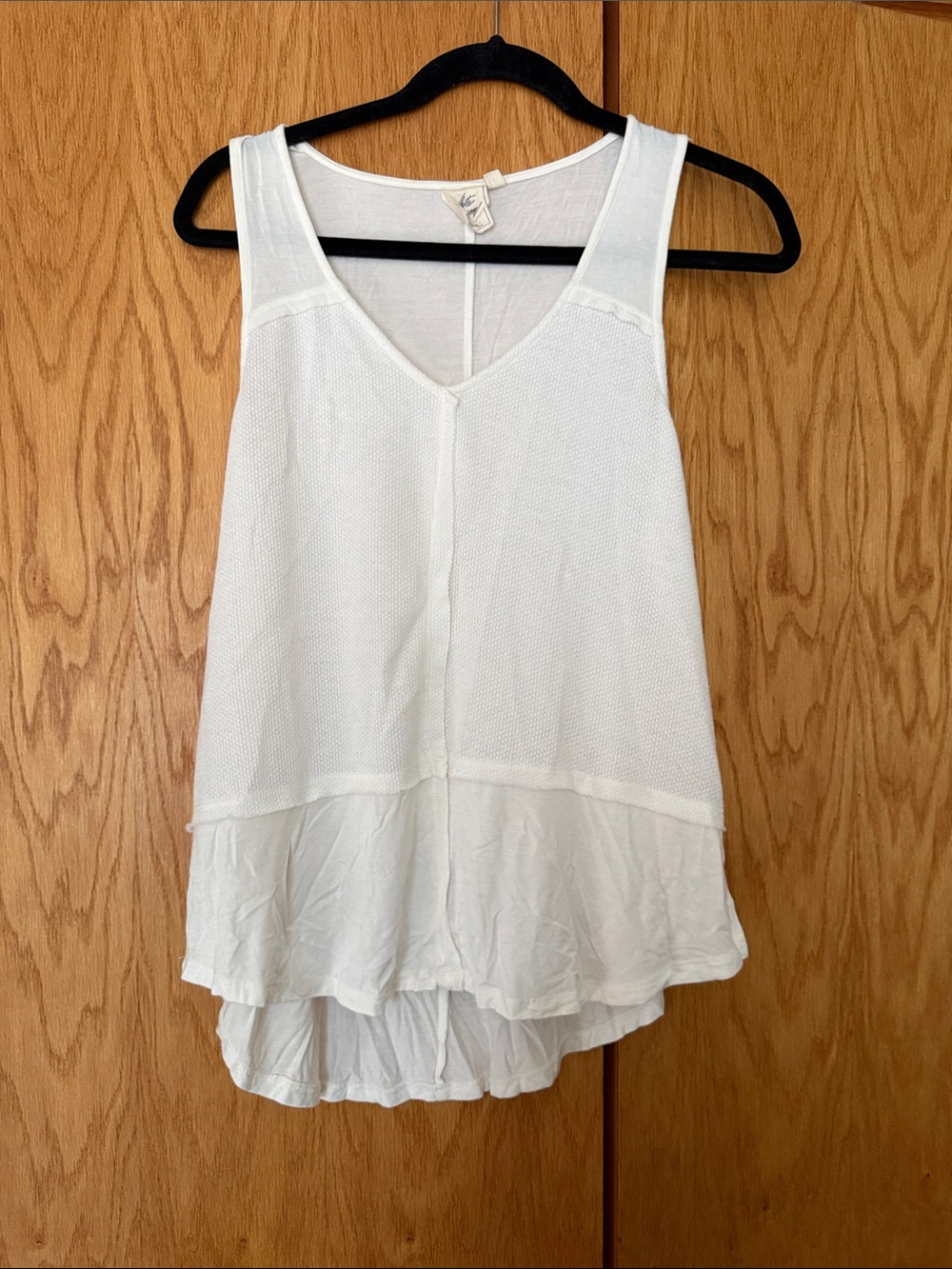 White Crow White Sleeveless Layered V-Neck Tank